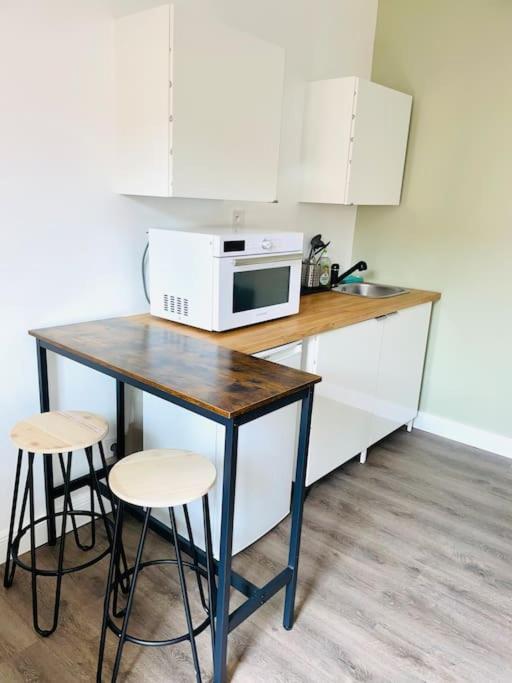 Studio Tout Equipe Au Calme Et Chaleureux Apartment Saint-Etienne  Luaran gambar